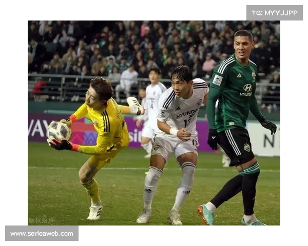 亚冠联赛小组赛：全北现代2-1蔚山现代，韩国内战胜